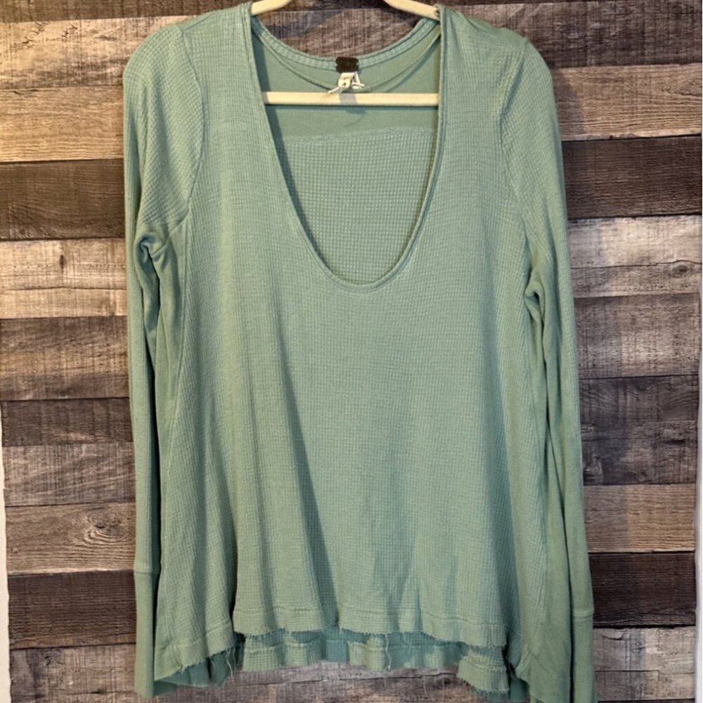 Free People We The Free Sage Green Waffle Knit Long Sleeve Swing‎ Top S Boho